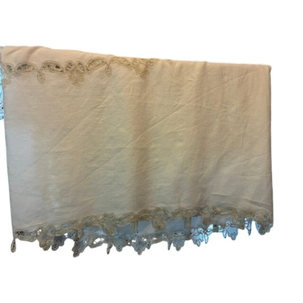 Vintage Tablecloth 152x70 White Excellent Lace Linen Embroidered